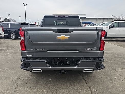 Used 2021 Chevrolet Silverado 1500 High Country image 7