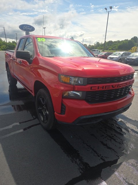 Used 2020 Chevrolet Silverado 1500 Custom w/ Custom Value Package AWD/4WD image 3