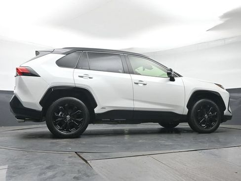 Used 2023 Toyota RAV4 XSE AWD/4WD image 40