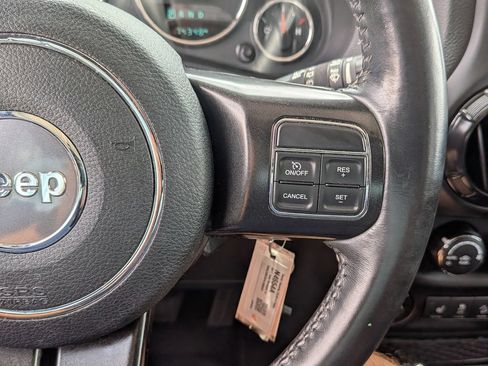Used 2017 Jeep Wrangler Unlimited Sahara AWD/4WD image 20