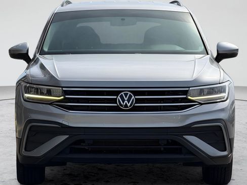 Used 2022 Volkswagen Tiguan S FWD image 4