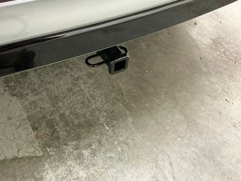 Used 2024 Volkswagen Tiguan SE R-Line image 6