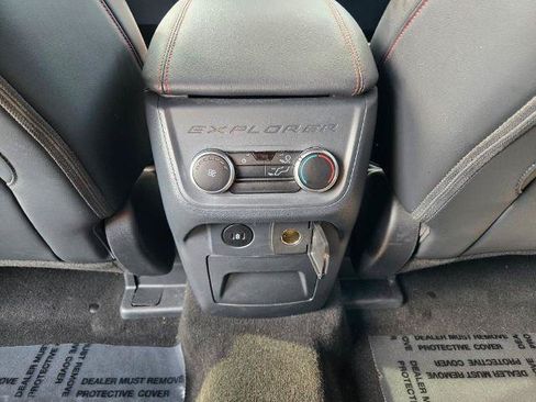Certified 2025 Ford Explorer ST-Line AWD/4WD image 21