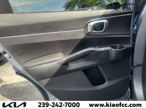 Certified 2025 Kia Sorento S w/ Panoramic Sunroof Package FWD image 12