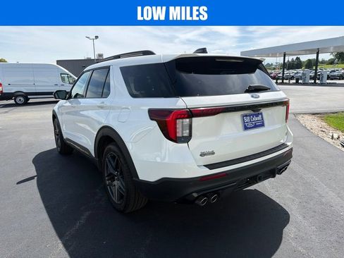 Used 2025 Ford Explorer ST AWD/4WD image 6