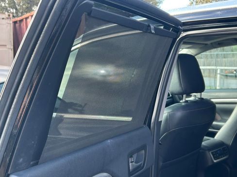 Used 2019 Toyota Highlander Limited Platinum image 19