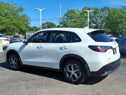 Used 2024 Honda HR-V EX-L image 9