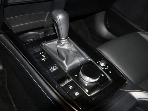 Used 2024 MAZDA CX-30 AWD 2.5 S w/ Preferred Package image 18