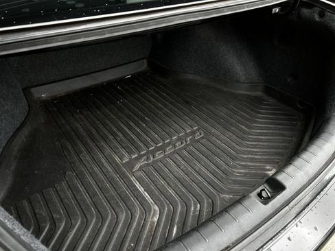 Used 2013 Honda Accord EX-L image 33