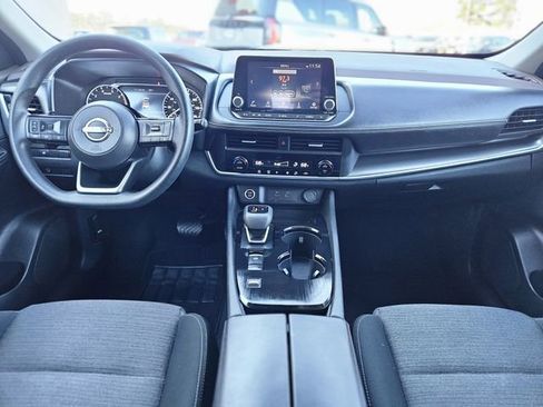 Certified 2023 Nissan Rogue SV image 15