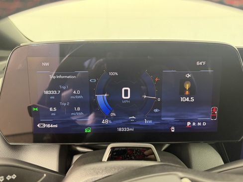 Used 2024 Chevrolet Equinox EV RS FWD image 17