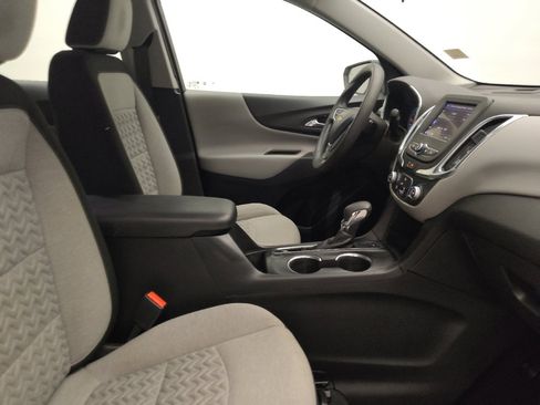 Used 2024 Chevrolet Equinox LS AWD/4WD image 21