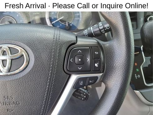 Used 2020 Toyota Sienna L FWD image 17