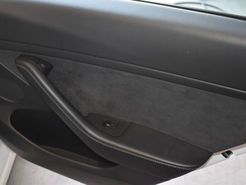 Used 2023 Tesla Model 3 Standard Range RWD image 18