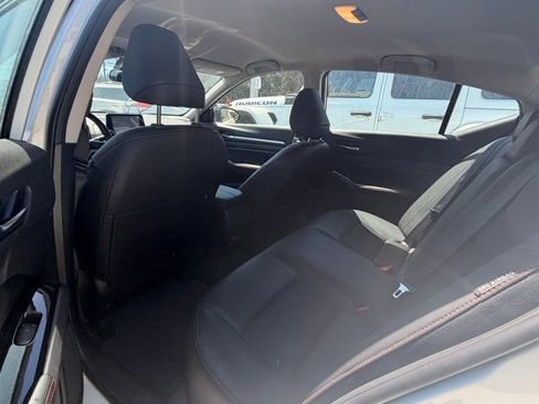 Used 2024 Nissan Altima 2.5 SR FWD image 7