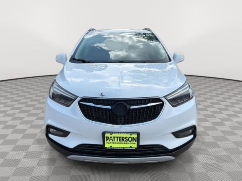 Used 2019 Buick Encore Essence AWD/4WD image 2