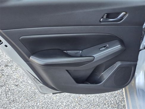 Used 2024 Nissan Altima 2.5 SV image 31