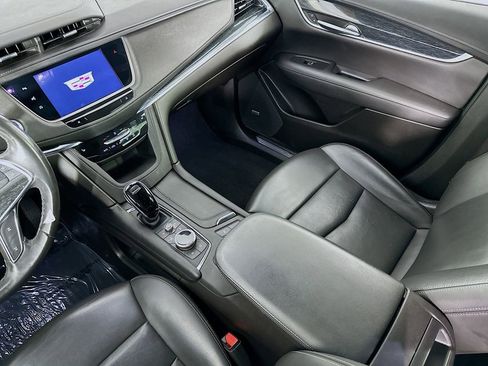 Used 2022 Cadillac XT5 Premium Luxury w/ Technology Package image 32