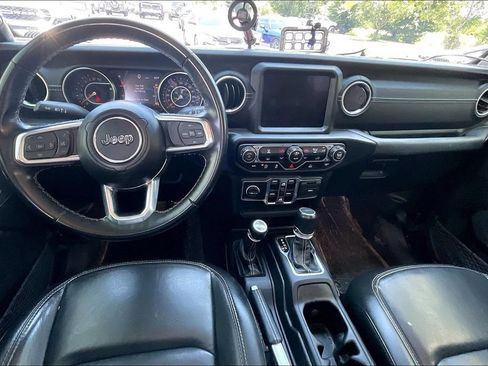 Used 2022 Jeep Gladiator Overland w/ Popular Equipment Package AWD/4WD image 15