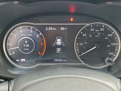 Used 2025 Nissan Versa SR w/ Trunk Package FWD image 13