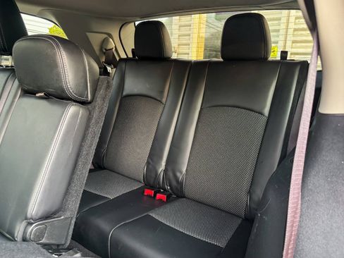 Used 2019 Dodge Journey Crossroad AWD/4WD image 17