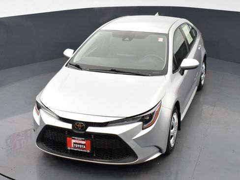 Used 2021 Toyota Corolla LE FWD image 22