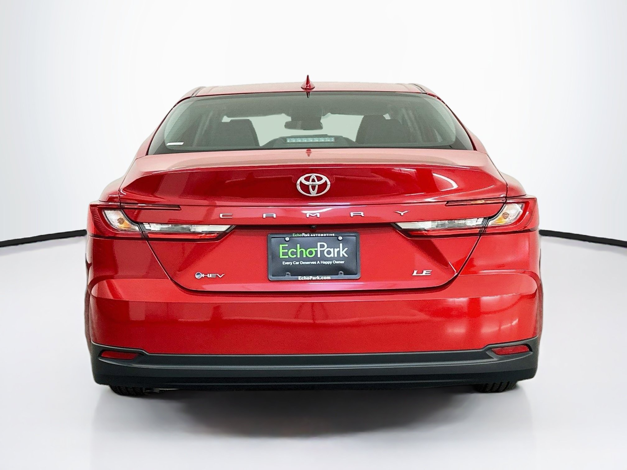 Used 2025 Toyota Camry LE FWD image 7