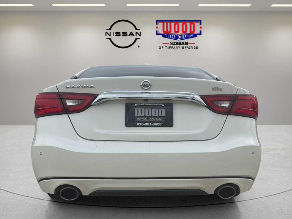 Used 2018 Nissan Maxima SR w/ Interior Lighting Package FWD image 3