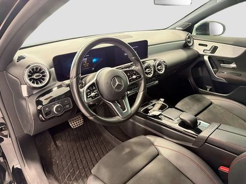 Used 2021 Mercedes-Benz A 220 4MATIC image 9