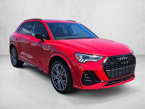 Certified 2025 Audi Q3 2.0T Premium Plus w/ Premium Plus Package AWD/4WD image 3