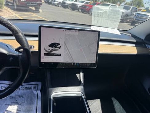 Used 2022 Tesla Model 3 Standard Range RWD image 14