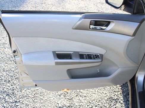 Used 2009 Subaru Forester 2.5X Limited image 19
