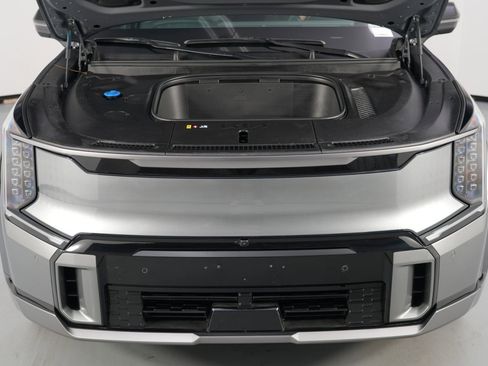 Used 2024 Kia EV9 GT-Line image 8