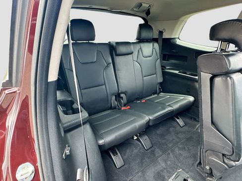 Used 2021 Kia Telluride LX AWD/4WD image 25