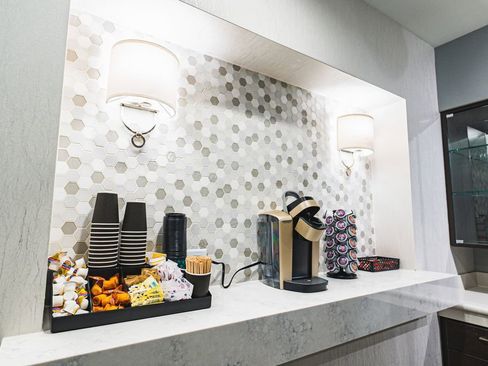 Used 2020 Audi Q5 2.0T Premium w/ Convenience Package image 18