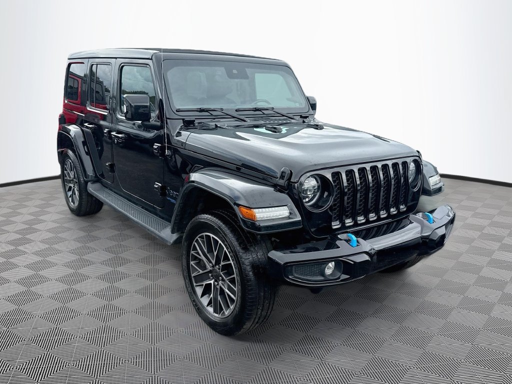 Certified 2022 Jeep Wrangler Unlimited Sahara AWD/4WD image 4