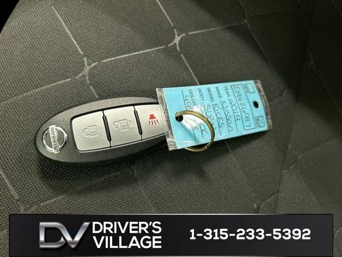 Used 2019 Nissan Kicks S FWD image 12