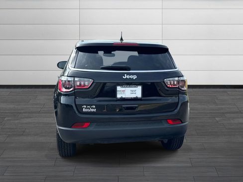 Used 2025 Jeep Compass Sport AWD/4WD image 5