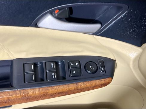 Used 2011 Honda Accord EX-L image 16