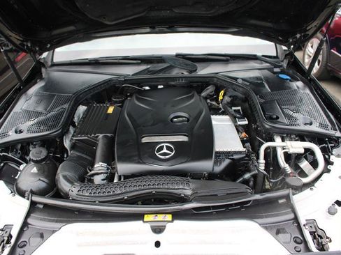 Used 2017 Mercedes-Benz C 300 4MATIC Sedan image 24