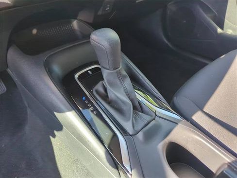 Used 2025 Toyota Corolla LE FWD image 18