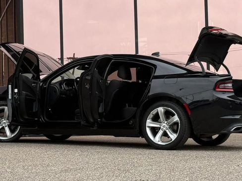 Used 2018 Dodge Charger R/T RWD image 29