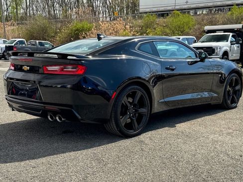 Used 2017 Chevrolet Camaro SS RWD image 3