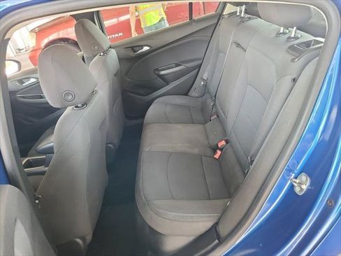 Used 2018 Chevrolet Cruze LT w/ Convenience Package FWD image 13