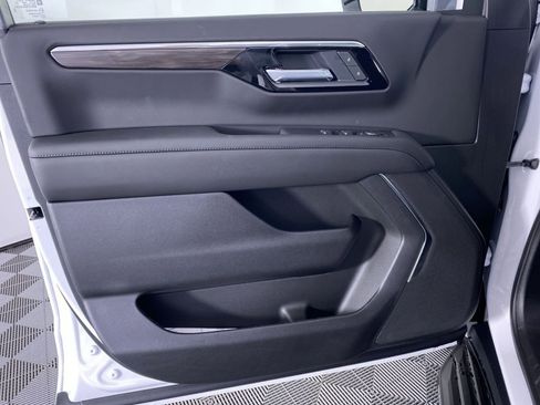New 2025 Chevrolet Tahoe LS AWD/4WD image 12