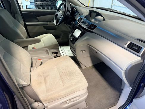 Used 2016 Honda Odyssey SE image 11