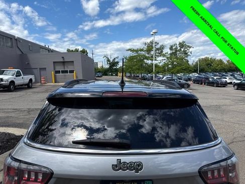 Used 2020 Jeep Compass Limited AWD/4WD image 6