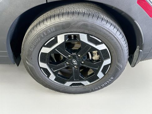 Used 2024 Hyundai Santa Fe SEL FWD image 11