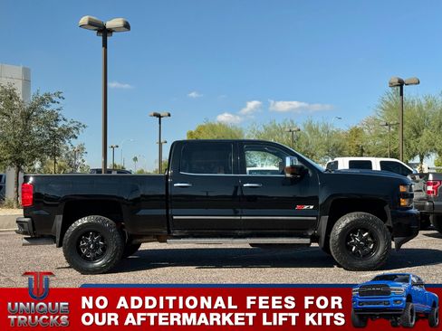 Used 2019 Chevrolet Silverado 3500 LTZ image 4