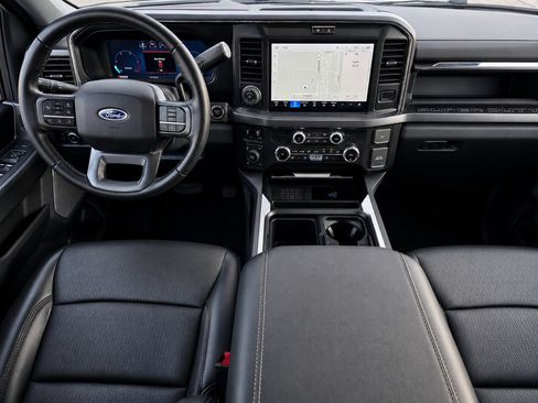 Used 2025 Ford F350 Lariat w/ Lariat Ultimate Package AWD/4WD image 44
